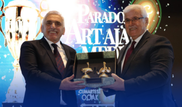 Ali İnci, “Sakarya’nın En İyi Siyasetçisi” ödülüne layık görüldü